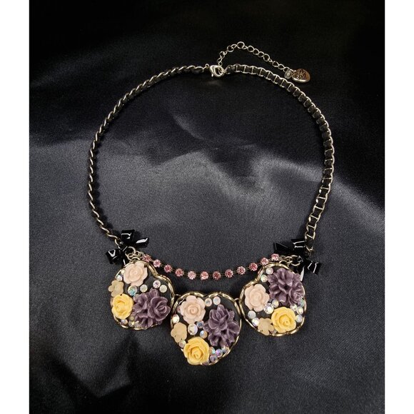 Vintage Betsey Johnson Floral Heart Statement Necklace With Rhinestones - Picture 4 of 5